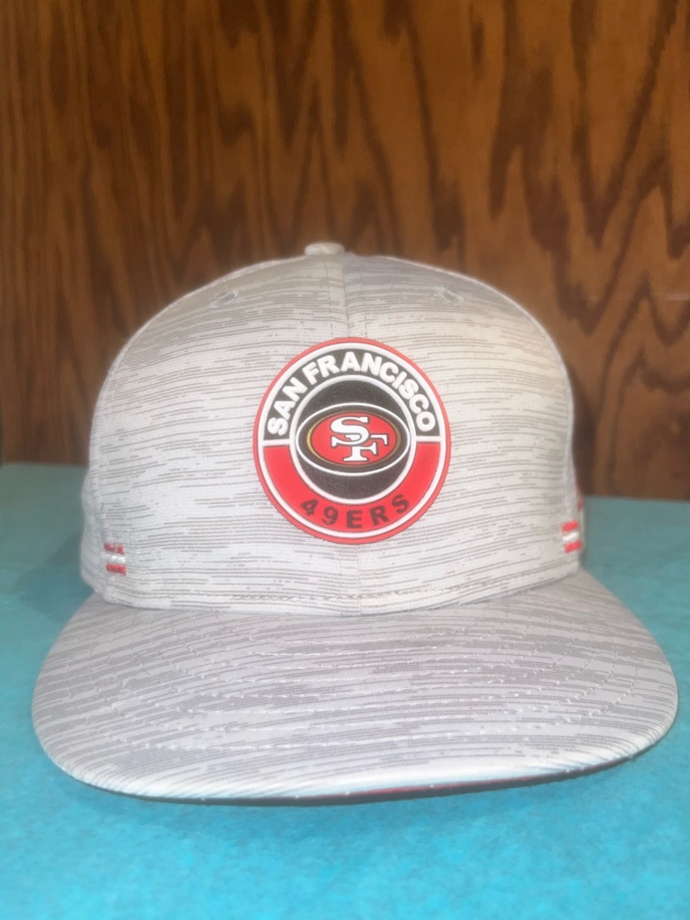 San Francisco 49ers New Era Fitted cap Hat size 7 1/4 - pre-owned